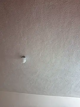 miicheele32 online show from November 19, 2025, 7:08 am