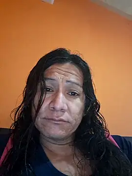 miicheele32 online show from November 15, 2025, 8:13 pm