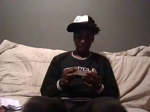 SmallGoodNutts online show from February 6, 2025, 8:45 pm