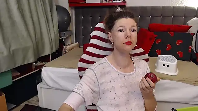 kellyterapy online show from April 25, 2026, 2:36 am