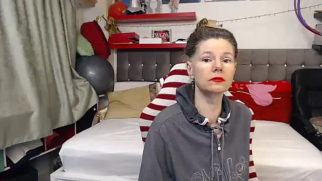 kellyterapy online show from February 24, 2026, 1:23 pm