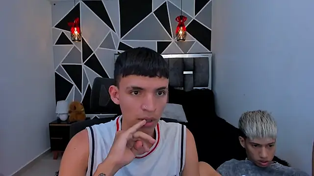 Juan Nd Steven online show from May 6, 2026, 11:31 pm