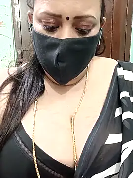 ashikaa r online show from December 15, 2025, 7:31 pm