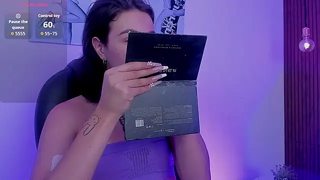 miah connor online show from October 7, 2025, 7:59 pm