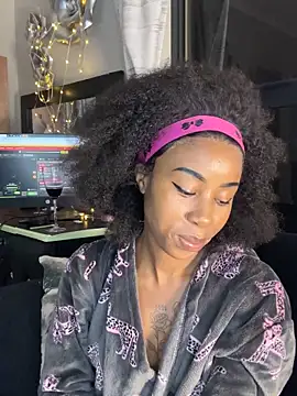 Snapshot of Dime-__ chatting on October 15, 2025, 10:07 pm Dime- online show from October 15, 2025, 10:07 pm