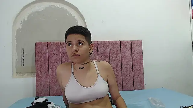 cami hots online show from February 28, 2025, 5:48 am