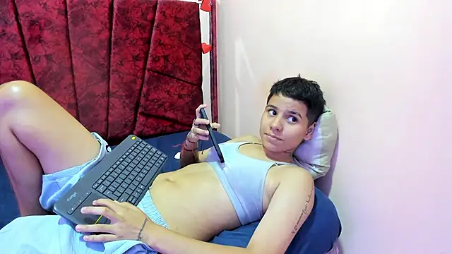 cami hots online show from March 4, 2025, 5:21 am