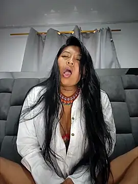 luisa16xxx online show from November 16, 2025, 10:13 pm