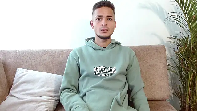 Snapshot of Jeffstyle18 chatting on October 26, 2025, 3:34 pm Jeffstyle18 online show from October 26, 2025, 3:34 pm