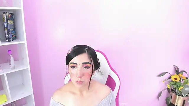 Snapshot of kaory_azumi chatting on March 1, 2025, 9:37 pm kaory azumi online show from March 1, 2025, 9:37 pm