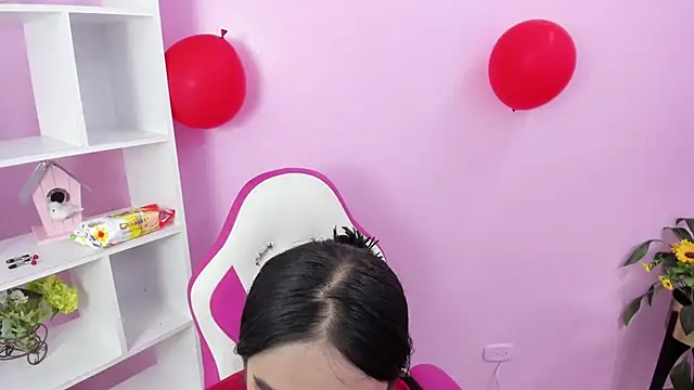 Snapshot of kaory_azumi chatting on February 19, 2025, 6:32 pm kaory azumi online show from February 19, 2025, 6:32 pm