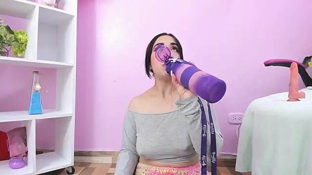 Snapshot of kaory_azumi chatting on February 20, 2025, 9:42 pm kaory azumi online show from February 20, 2025, 9:42 pm