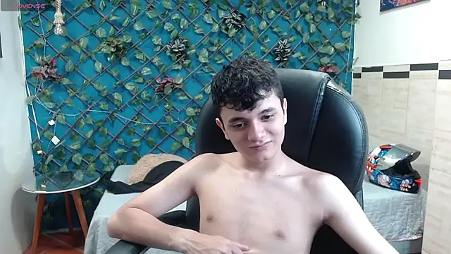 Waturox online show from October 7, 2025, 7:59 pm