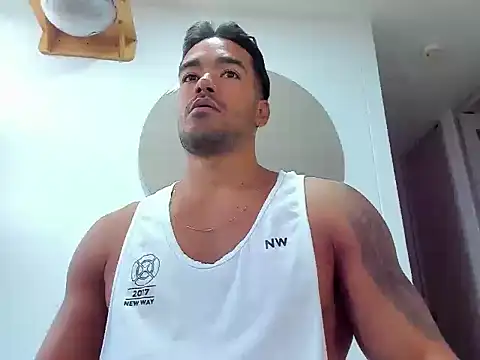 Alexander Martines online show from July 27, 2026, 10:28 pm