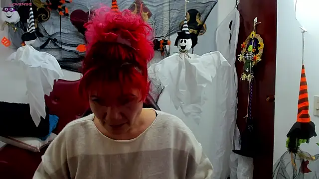 Snapshot of Salomeediaz_ chatting on October 17, 2025, 9:05 pm Salomeediaz online show from October 17, 2025, 9:05 pm