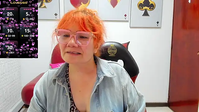 Salomeediaz  online show from April 25, 2026, 9:23 pm
