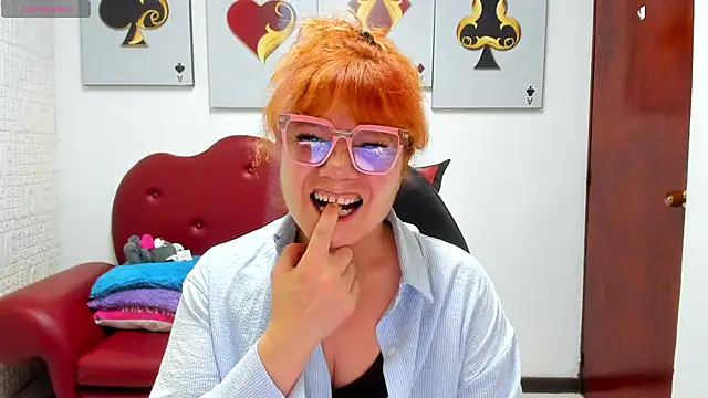 Snapshot of Salomeediaz_ chatting on February 6, 2026, 9:11 pm Salomeediaz online show from February 6, 2026, 9:11 pm