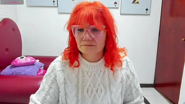 Salomeediaz  online show from May 4, 2026, 9:06 pm