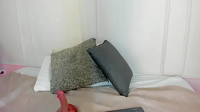 Mariapettit online show from February 26, 2026, 12:05 pm