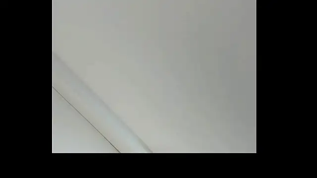 DaphneLloyd online show from April 30, 2026, 6:20 am