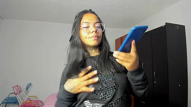 nicole volkov online show from February 18, 2025, 1:32 am