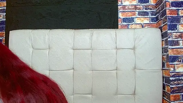 mildre303av online show from October 15, 2025, 8:28 pm