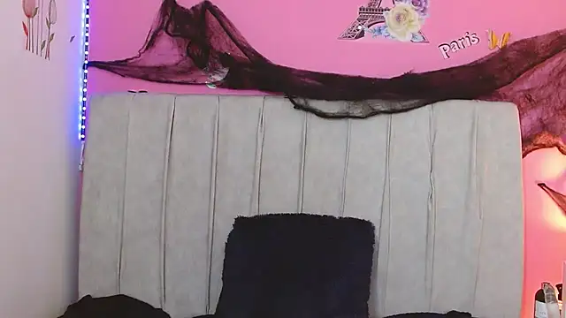 mildre303av online show from October 29, 2025, 10:31 pm