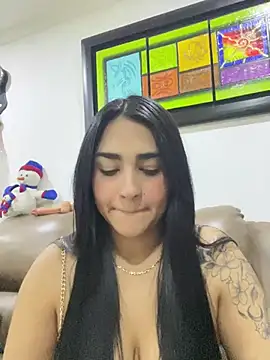 Snapshot of Charlotte_cute18 chatting on December 6, 2024, 5:03 am Charlotte cute18 online show from December 6, 2024, 5:03 am