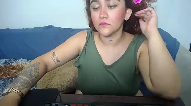loly bigbooty4u online show from February 20, 2025, 5:01 am