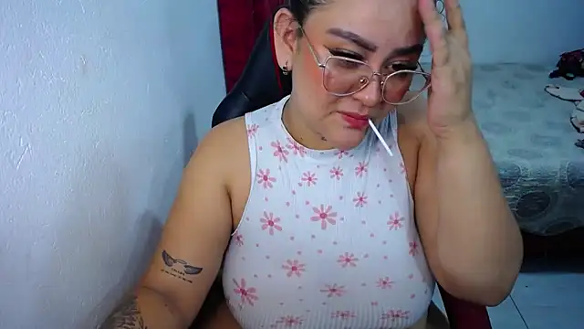 loly bigbooty4u online show from March 21, 2026, 4:03 am