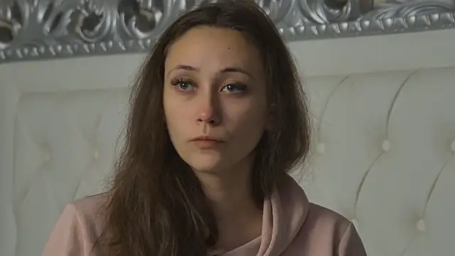 Snapshot of AliceMunro chatting on October 14, 2025, 4:51 pm AliceMunro online show from October 14, 2025, 4:51 pm