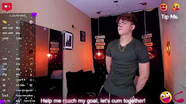 Snapshot of ANDRIUS_24 chatting on October 11, 2025, 10:33 pm ANDRIUS 24 online show from October 11, 2025, 10:33 pm