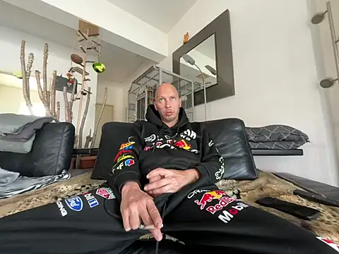 Germankink online show from May 14, 2026, 9:06 am