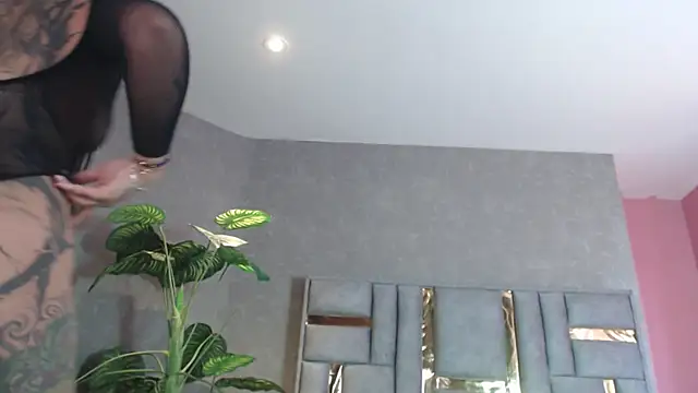 JuliaRose ks online show from February 11, 2026, 12:49 pm