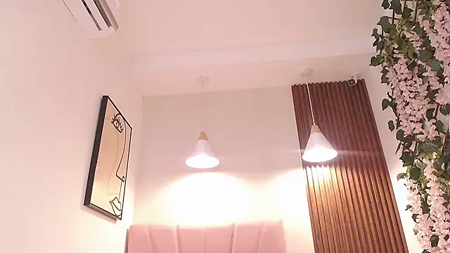  Daneshka online show from September 18, 2025, 6:11 pm