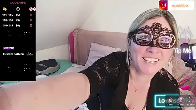 Snapshot of Rose_Libertine chatting on March 30, 2026, 7:10 am Rose Libertine online show from March 30, 2026, 7:10 am