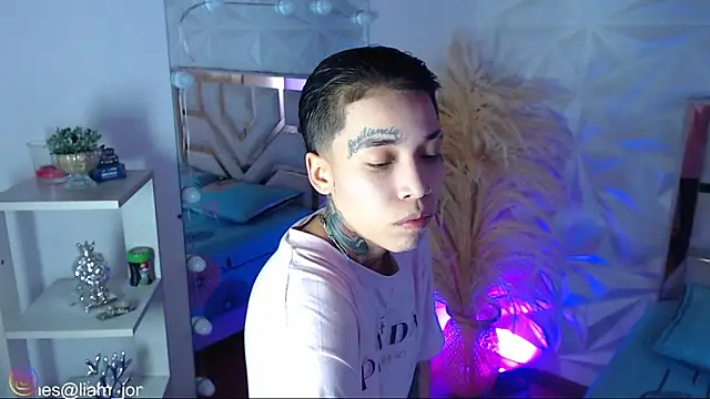 Jonesliam23 online show from February 24, 2026, 7:15 pm