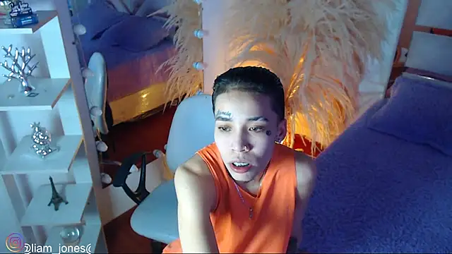 Jonesliam23 online show from February 9, 2026, 7:23 pm