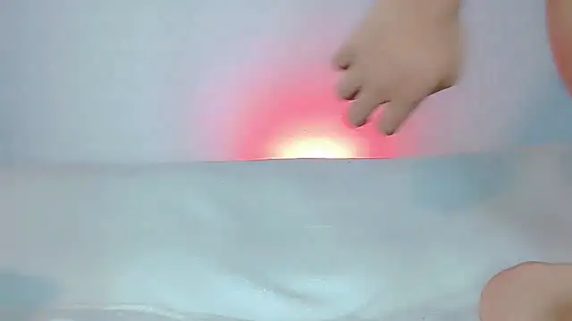 Snapshot of laura_sweett120 chatting on February 27, 2025, 1:30 am laura sweett120 online show from February 27, 2025, 1:30 am