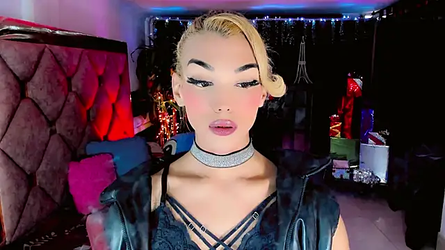 the-horus-girl online show from December 19, 2025, 10:01 pm