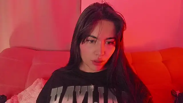 sol  angel online show from March 2, 2025, 9:54 am