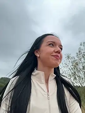 Vanesskaa online show from July 18, 2026, 1:09 pm