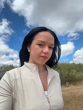 Vanesskaa online show from July 27, 2026, 1:29 pm