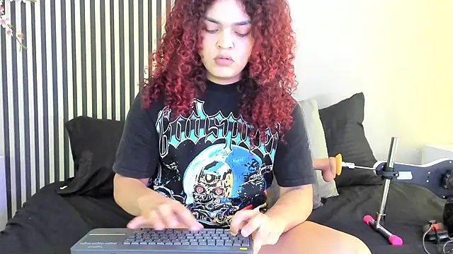 KarineWine online show from July 28, 2026, 3:14 am
