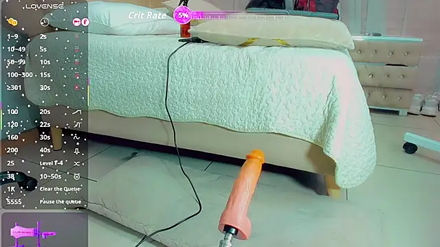 EmilyySaenz online show from February 5, 2026, 4:03 pm