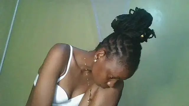 Snapshot of slim_girl02 chatting on July 4, 2026, 5:39 pm slim girl02 online show from July 4, 2026, 5:39 pm
