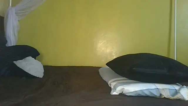 slim girl02 online show from June 18, 2026, 5:06 am