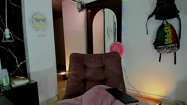 Snapshot of Jordyrodriiguez chatting on November 18, 2025, 1:43 am Jordyrodriiguez online show from November 18, 2025, 1:43 am