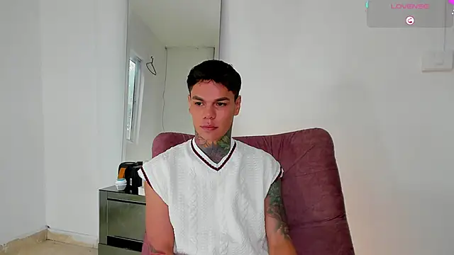 Snapshot of Jordyrodriiguez chatting on October 14, 2025, 1:12 pm Jordyrodriiguez online show from October 14, 2025, 1:12 pm