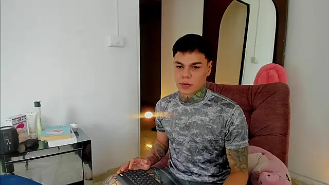 Snapshot of Jordyrodriiguez chatting on October 30, 2025, 7:55 pm Jordyrodriiguez online show from October 30, 2025, 7:55 pm